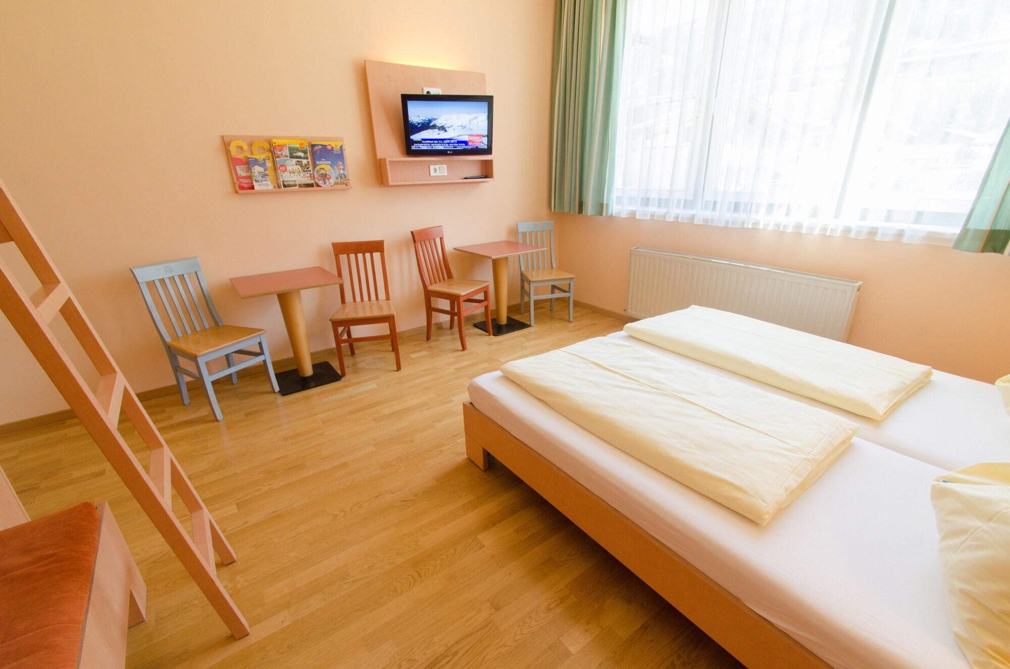 Jufa Hotel Kaprun - Summercard Included Εξωτερικό φωτογραφία