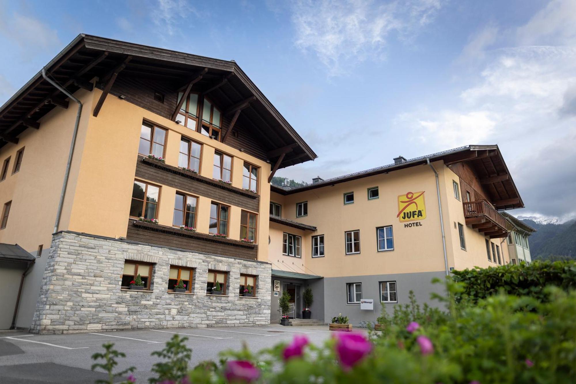 Jufa Hotel Kaprun - Summercard Included Εξωτερικό φωτογραφία